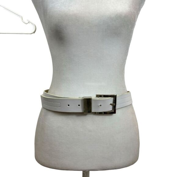Ladies White Genuine Leather Belt with Silver Hardware Size XL - Picture 8 of 14